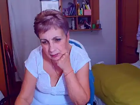 Snapshot of Victoria5643 chatting on December 2024 06:52:01 PM Victoria5643 online show from December 2024 06:52:01 PM