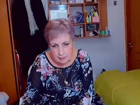 Snapshot of Victoria5643 chatting on December 2024 08:51:02 PM Victoria5643 online show from December 2024 08:51:02 PM