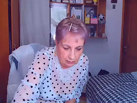 Snapshot of Victoria5643 chatting on January 2025 09:14:02 PM Victoria5643 online show from January 2025 09:14:02 PM