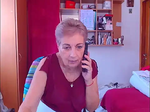 Snapshot of Victoria5643 chatting on October 2025 06:34:01 AM Victoria5643 online show from October 2025 06:34:01 AM