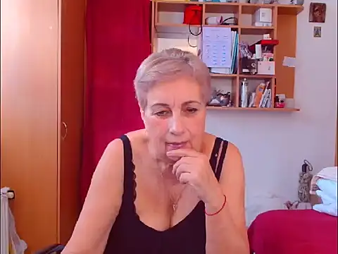 Snapshot of Victoria5643 chatting on October 2025 09:10:02 AM Victoria5643 online show from October 2025 09:10:02 AM