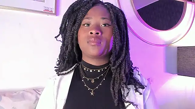 Snapshot of Anneth__M chatting on March 2025 07:39:01 PM Anneth M online show from March 2025 07:39:01 PM