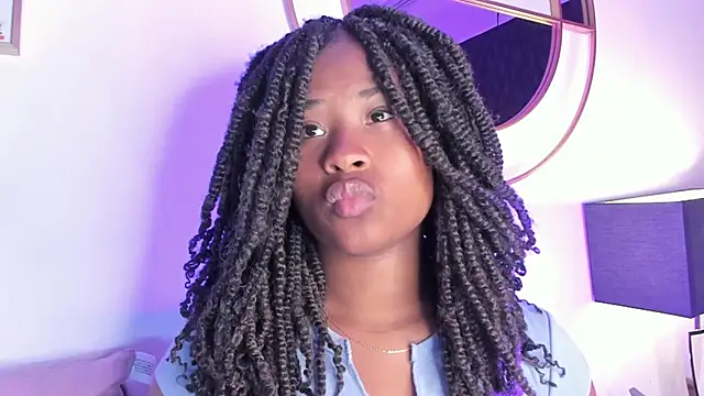 Snapshot of Anneth__M chatting on March 2025 07:42:02 PM Anneth M online show from March 2025 07:42:02 PM
