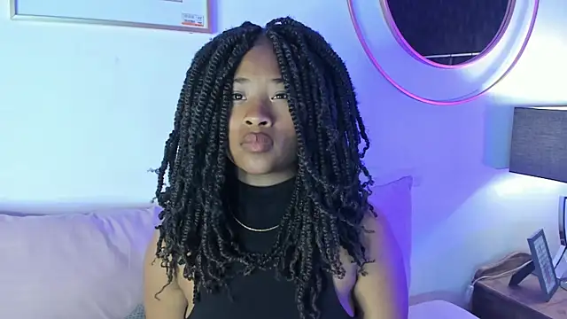 Snapshot of Anneth__M chatting on March 2025 07:29:02 PM Anneth M online show from March 2025 07:29:02 PM