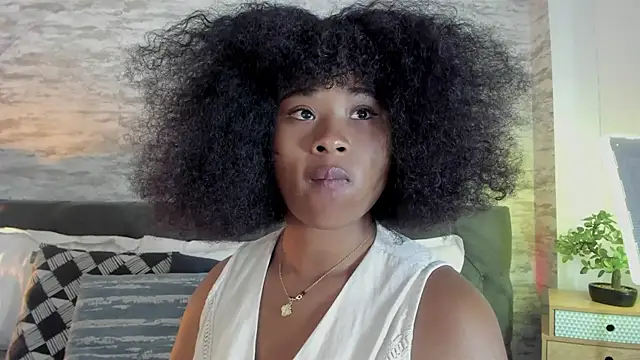 Anneth  M online show from October 2025 07:42:02 PM