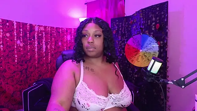 cheriserozequeen online show from February 2026 05:18:02 PM