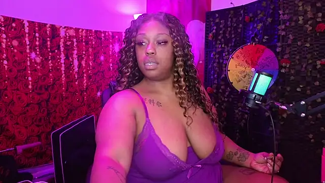 cheriserozequeen online show from February 2026 03:30:01 PM