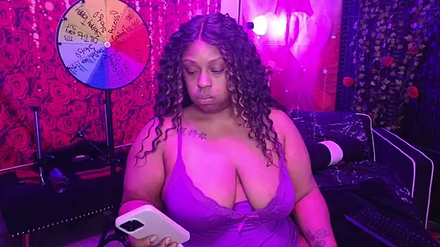 cheriserozequeen online show from April 2026 12:00:02 AM