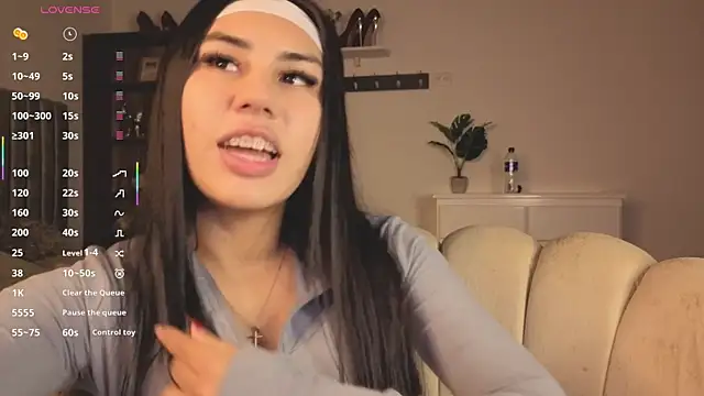 Chanttall  online show from September 2025 03:21:01 AM