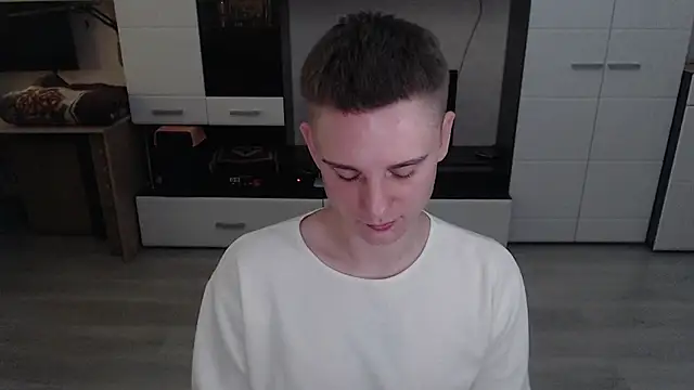 Snapshot of angryzan chatting on October 2025 05:49:01 AM angryzan online show from October 2025 05:49:01 AM