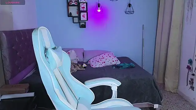 Peggy Funn online show from February 2025 04:09:02 AM