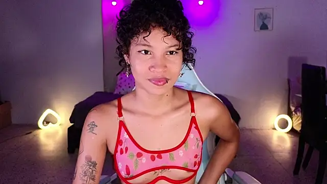 Peggy Funn online show from September 2025 11:28:01 PM