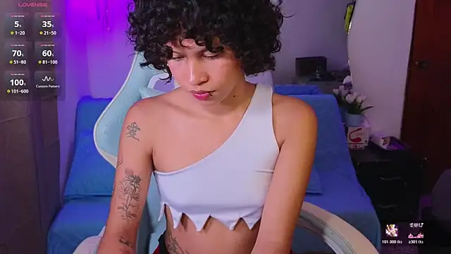 Peggy Funn online show from December 2025 01:13:01 AM