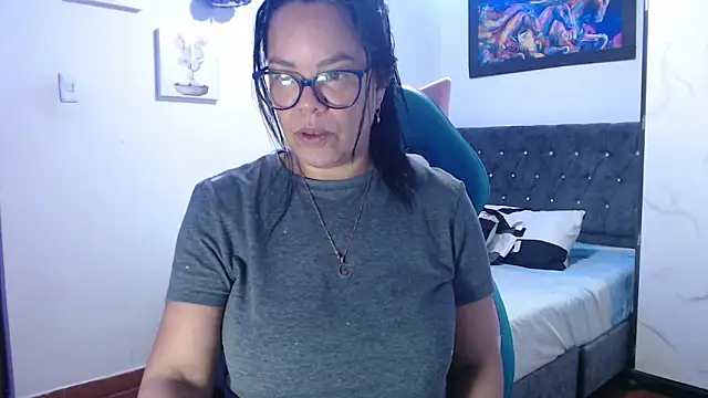 Snapshot of sofia_lopez76 chatting on September 2025 12:51:01 PM sofia lopez76 online show from September 2025 12:51:01 PM