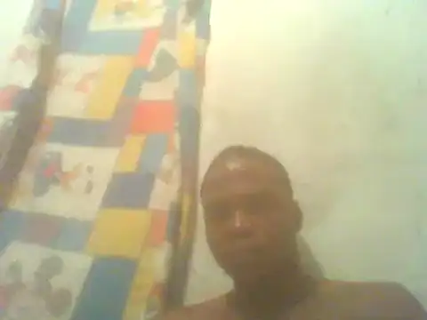 Snapshot of POPEMZY69 chatting on January 2025 05:30:02 AM POPEMZY69 online show from January 2025 05:30:02 AM