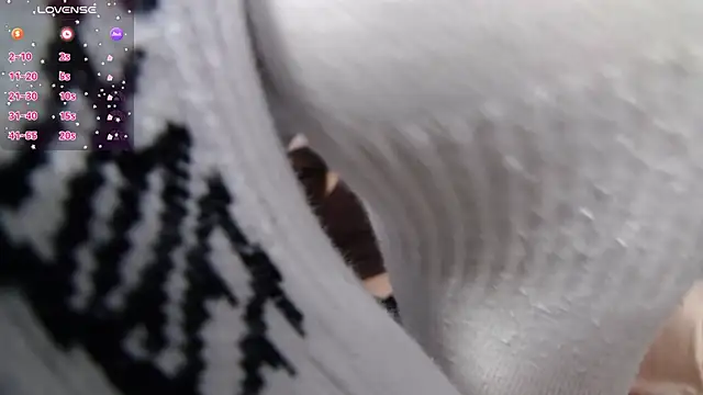 MakiimaStar online show from October 2025 04:46:01 AM