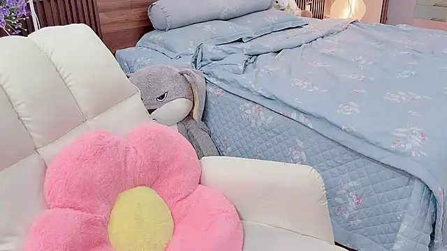  Ely  online show from October 2025 03:35:01 PM