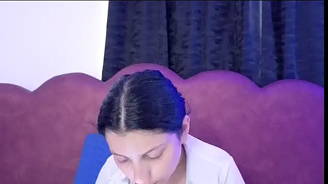 sophy rock online show from April 2026 07:19:02 PM