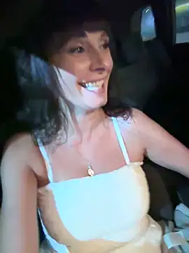 Snapshot of therealbeverlycious chatting on December 2024 08:14:02 PM therealbeverlycious online show from December 2024 08:14:02 PM