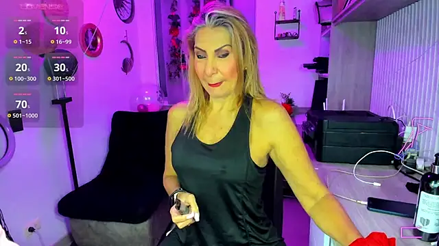  cristal ayala online show from May 2026 12:06:02 AM