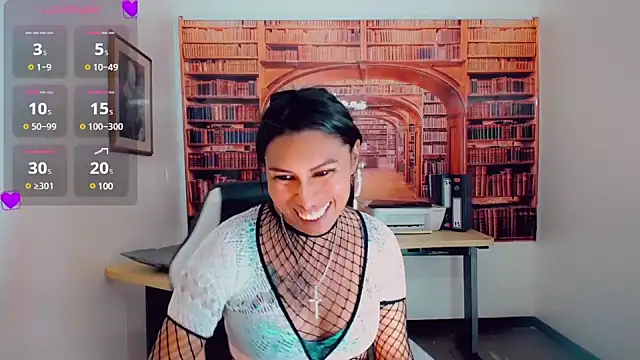 Snapshot of khiara_moretti chatting on December 2024 07:27:02 PM khiara moretti online show from December 2024 07:27:02 PM