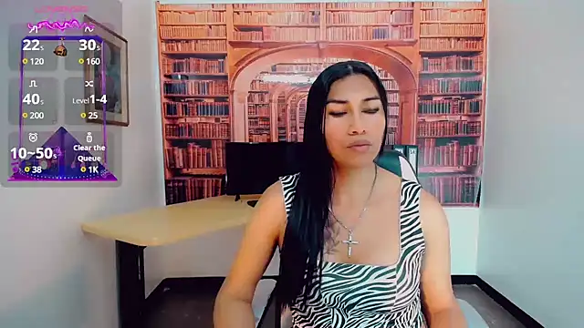 Snapshot of khiara_moretti chatting on December 2024 07:36:01 PM khiara moretti online show from December 2024 07:36:01 PM