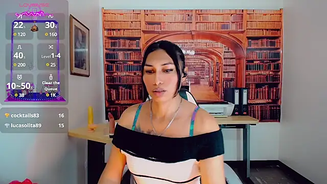 Snapshot of khiara_moretti chatting on December 2024 10:39:02 PM khiara moretti online show from December 2024 10:39:02 PM