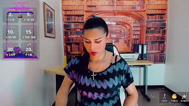 Snapshot of khiara_moretti chatting on December 2024 01:37:02 AM khiara moretti online show from December 2024 01:37:02 AM