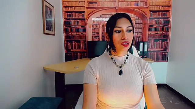 Snapshot of khiara_moretti chatting on January 2025 07:28:01 PM khiara moretti online show from January 2025 07:28:01 PM
