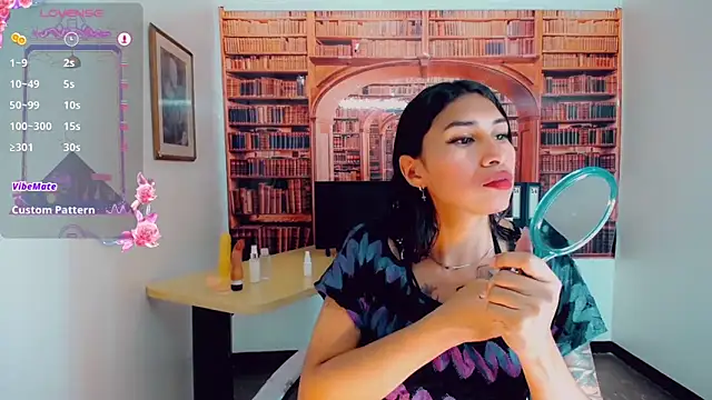 Snapshot of khiara_moretti chatting on February 2025 10:42:02 PM khiara moretti online show from February 2025 10:42:02 PM