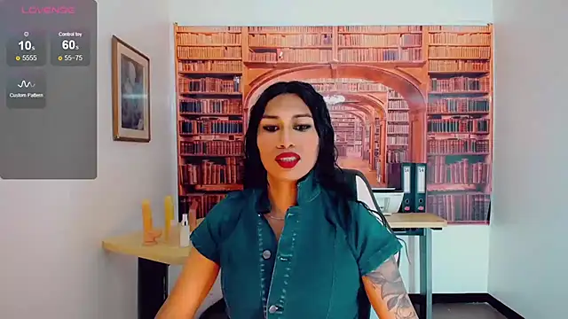 Snapshot of khiara_moretti chatting on February 2025 07:26:01 PM khiara moretti online show from February 2025 07:26:01 PM