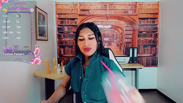 Snapshot of khiara_moretti chatting on February 2025 10:31:02 PM khiara moretti online show from February 2025 10:31:02 PM