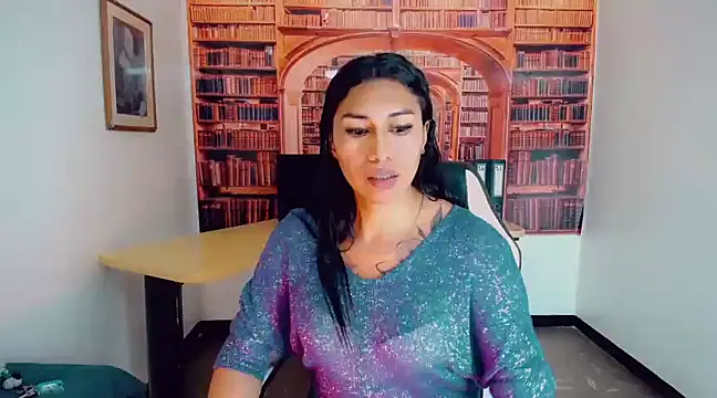 Snapshot of khiara_moretti chatting on March 2025 07:37:01 PM khiara moretti online show from March 2025 07:37:01 PM