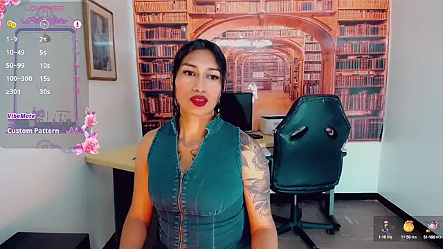 Snapshot of khiara_moretti chatting on March 2025 07:43:02 PM khiara moretti online show from March 2025 07:43:02 PM