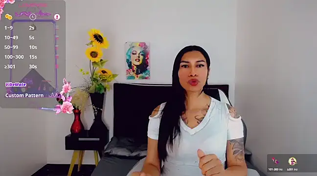 Snapshot of khiara_moretti chatting on March 2025 11:30:02 AM khiara moretti online show from March 2025 11:30:02 AM