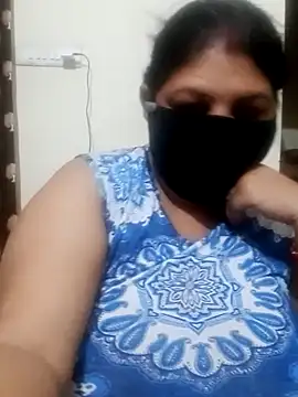 Shoni   online show from December 2024 05:15:02 PM