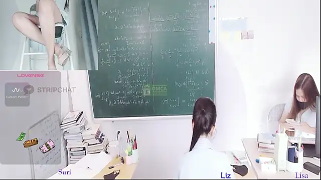 Snapshot of _Math_ chatting on June 2026 01:46:01 PM Math online show from June 2026 01:46:01 PM