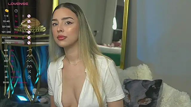 ScarletColes online show from December 2024 11:39:01 PM