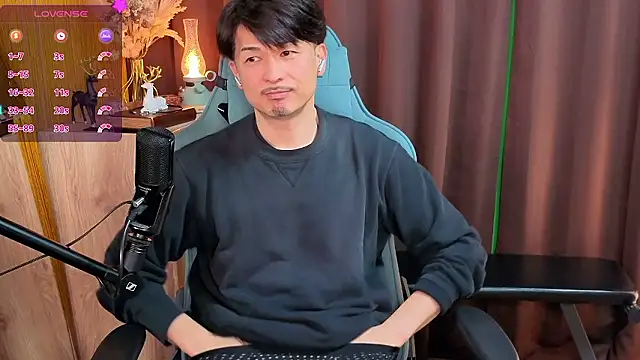 HARU-outdoor-x online show from November 2025 02:21:02 PM