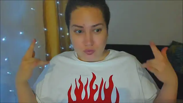 Snapshot of _madalexa_ chatting on October 2025 10:37:01 PM madalexa online show from October 2025 10:37:01 PM