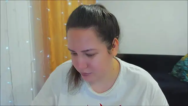 Snapshot of _madalexa_ chatting on October 2025 03:05:02 PM madalexa online show from October 2025 03:05:02 PM