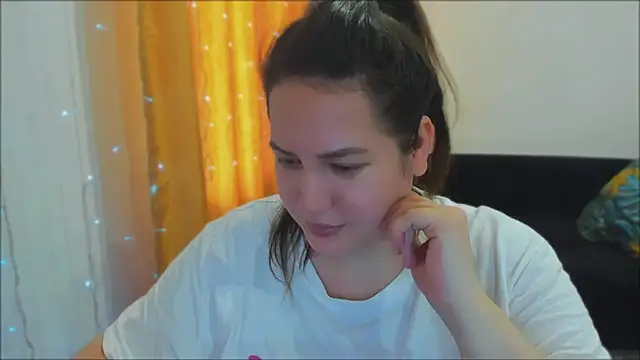 Snapshot of _madalexa_ chatting on November 2025 11:34:02 AM madalexa online show from November 2025 11:34:02 AM