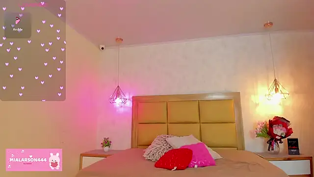 LARSONMIA online show from March 2026 12:23:01 PM