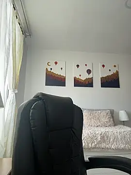 Megan Rodrigo online show from November 2025 08:09:01 PM