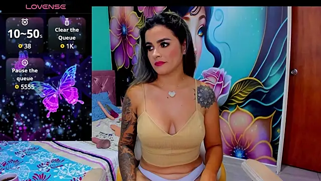 mia bigtits17 online show from December 2024 10:23:01 PM