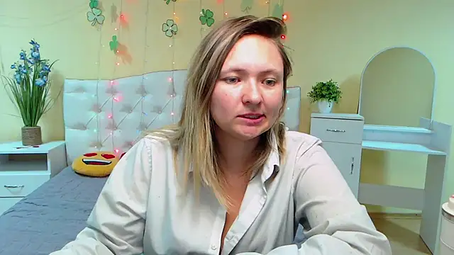 SallyVerda online show from March 2025 04:45:02 AM