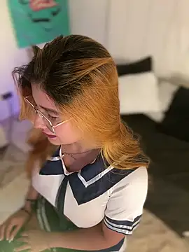 Snapshot of Amber_Martins_ chatting on October 2025 12:19:02 AM Amber Martins online show from October 2025 12:19:02 AM