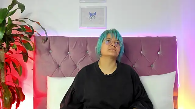 lucky-leah online show from February 2025 03:34:02 AM