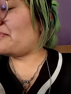 lucky-leah online show from September 2025 04:05:02 AM