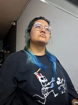 lucky-leah online show from April 2026 03:40:02 AM